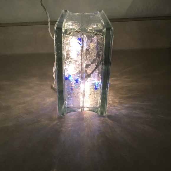 New, DALLAS COWBOYS light up glass block hand painted. - Picture 3 of 5